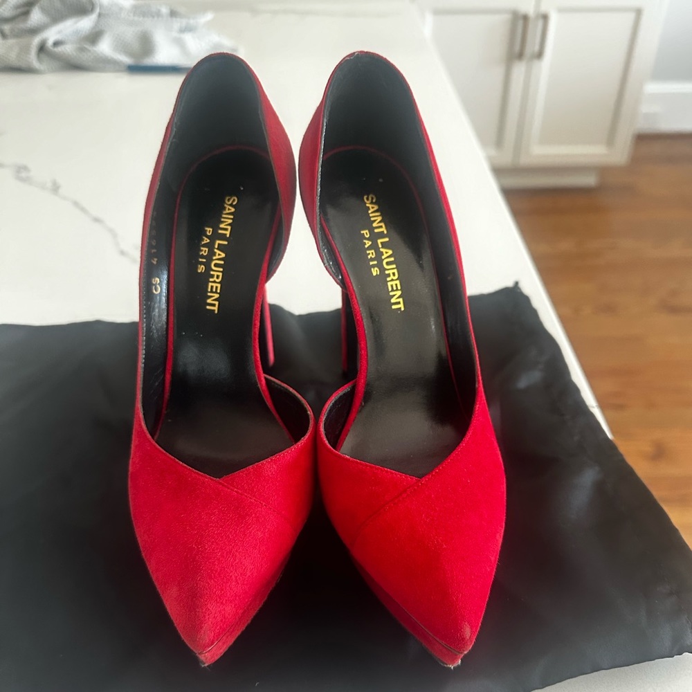 These shoes were well loved! Very minor marks. Original box and dust bag.